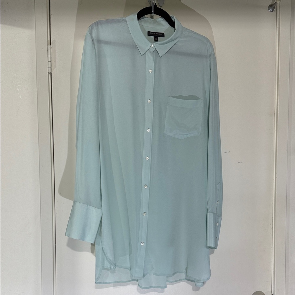 Banana Republic Silk Soft Long Sleeve Blue Button Down Shirt Size Xl TG